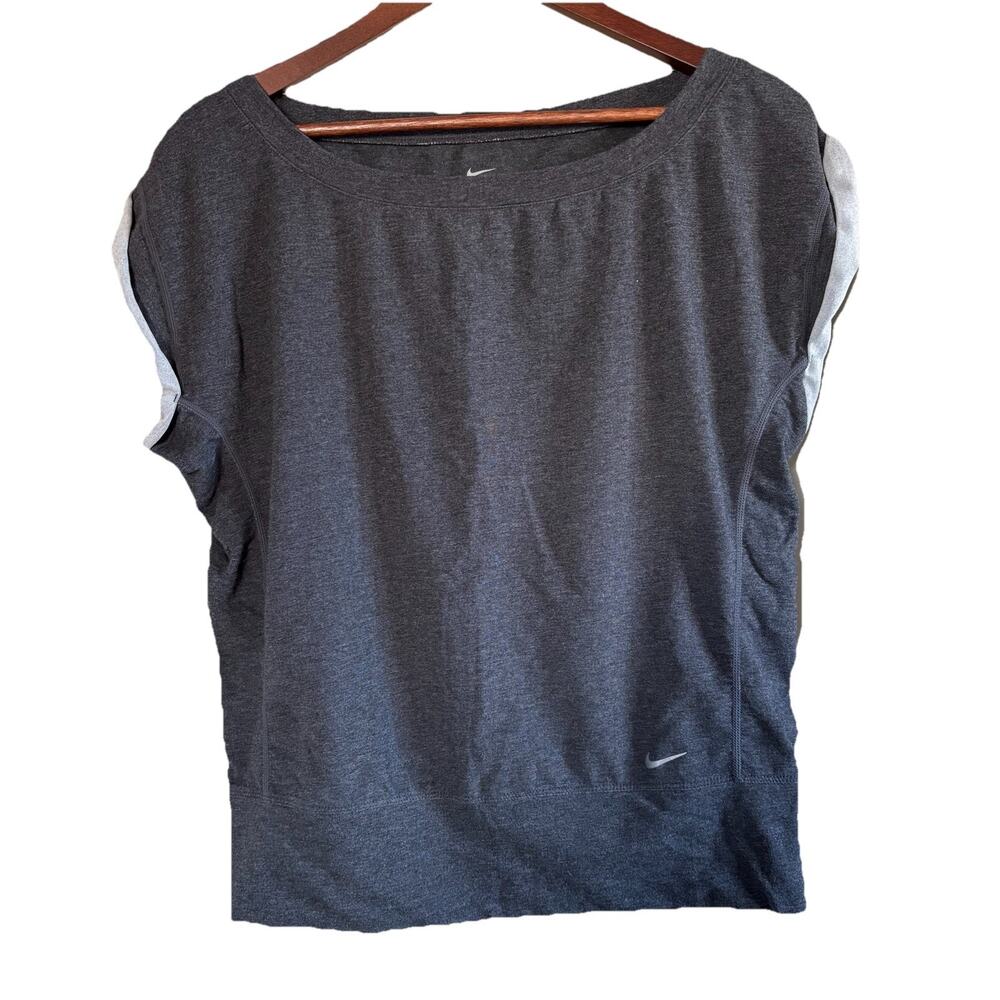 Nike Women's Shirt Size Small Gray Cap Sleeve Scoop Neck Dri Fit Athletic Gym